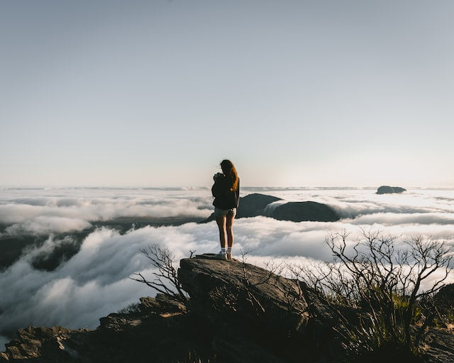 Can I wear running pants for hiking?