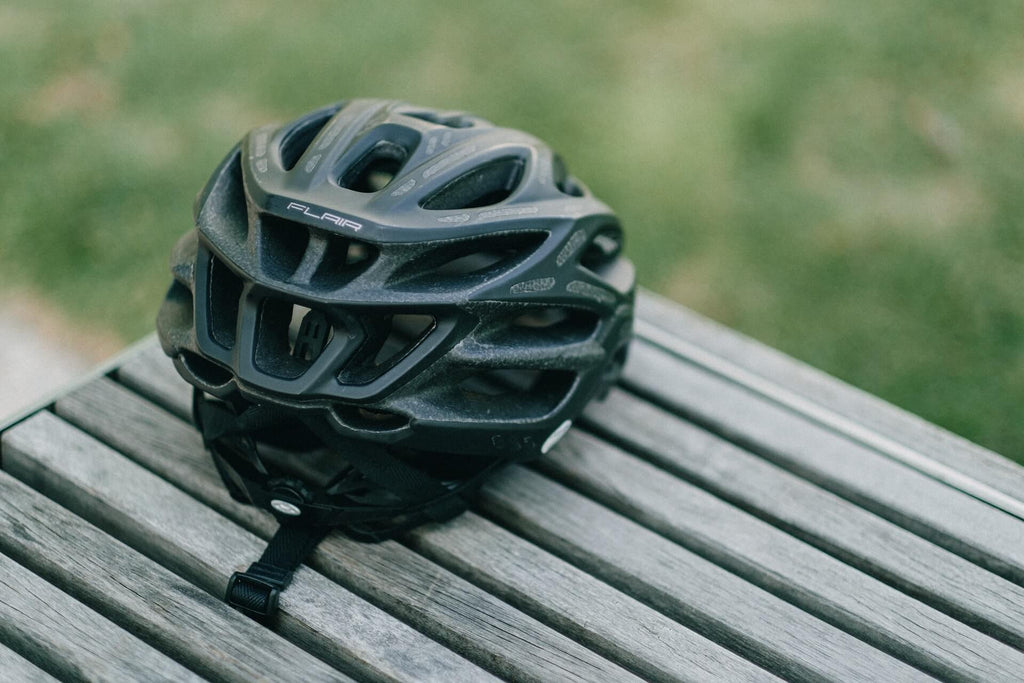 Various types of bicycle helmets and safety analysis