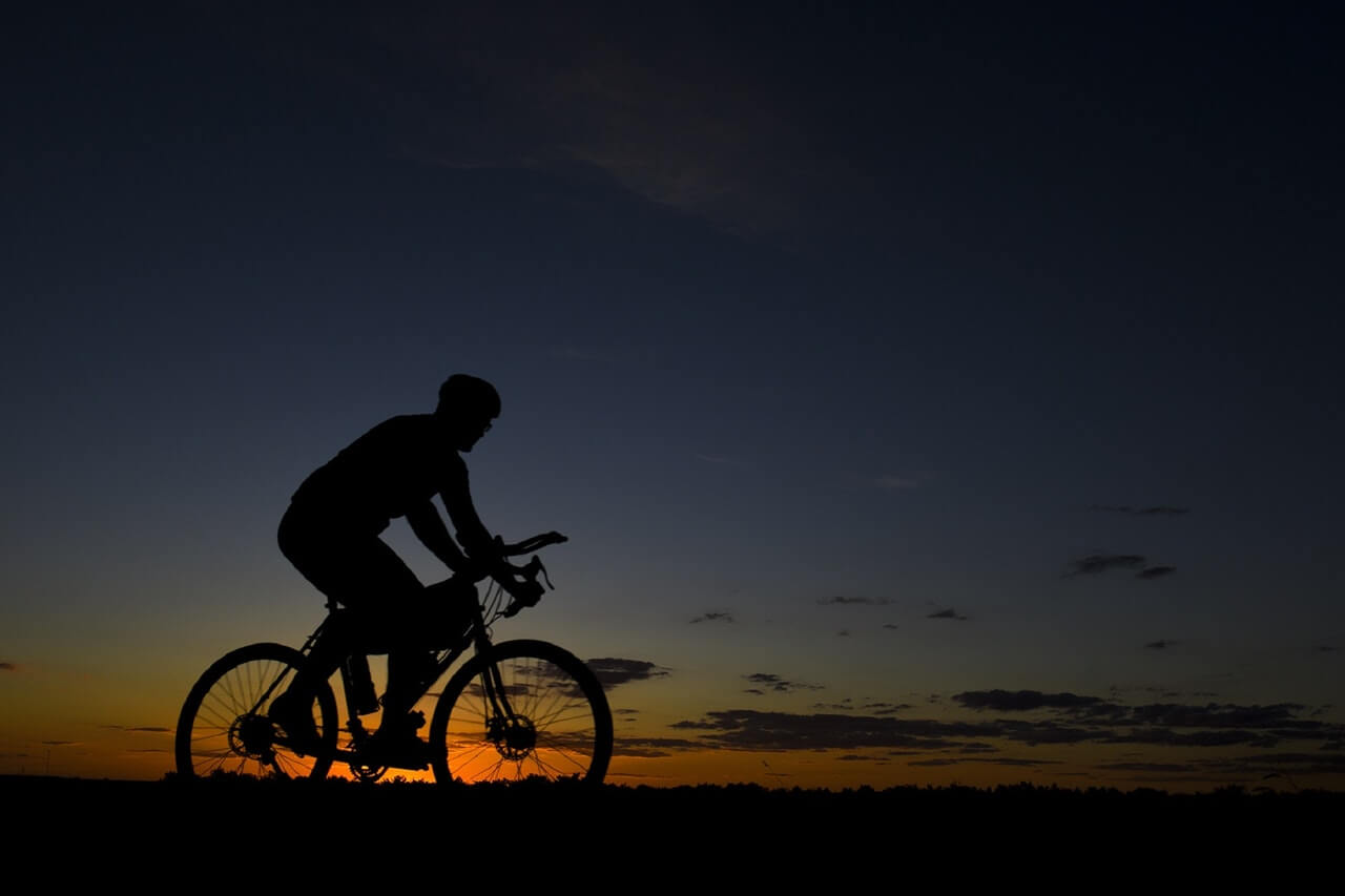 11 tips for cycling at night